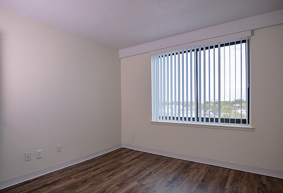 Central Manor Apartment Homes-3