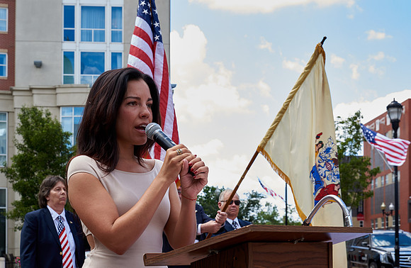 Statue Dedication National Anthem II