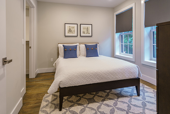 222 1st St Apt 3-7