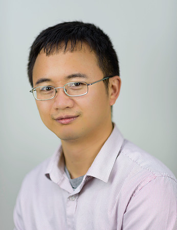 Yihang Li