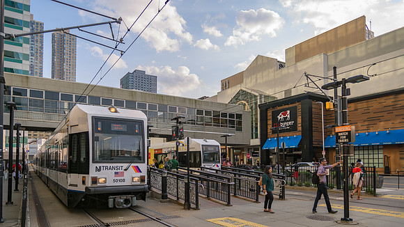 Newport Mall LR Station-3