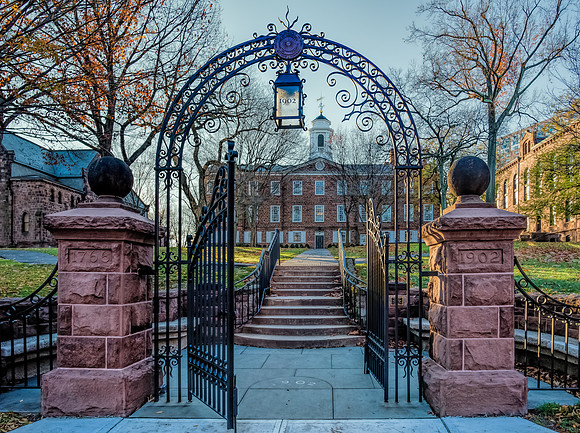 OQC 1902 Gate