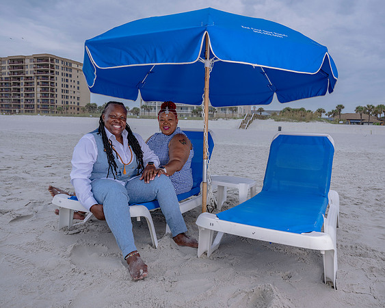 Latarshia_and_Theresa_LR-22